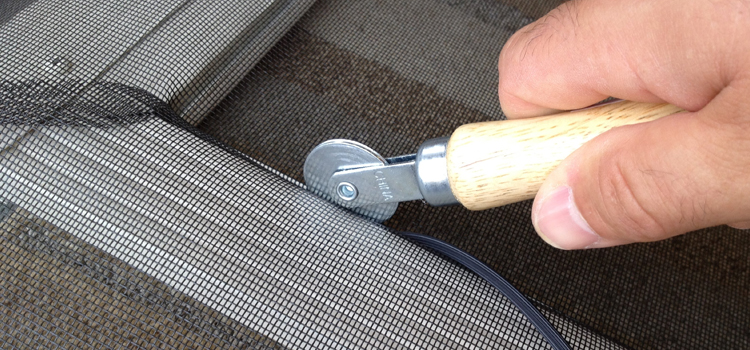 metal screen door repair in Quartz Hill